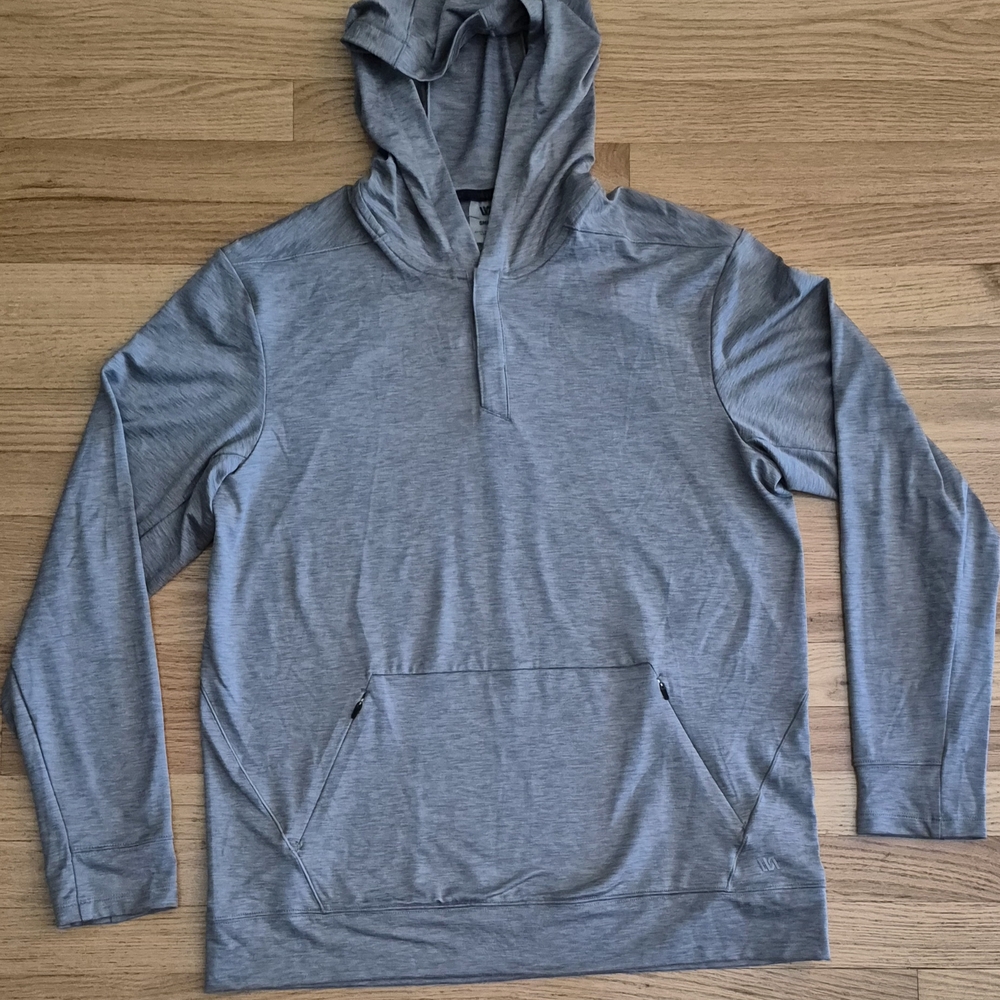NEW VRST Men's Small Gray Lightweight Active Golf Hoodie Silver Shadow